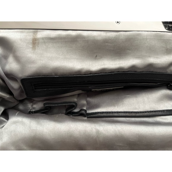 Kenneth Cole Black Leather Kiss Clasp Tote - Picture 15 of 15